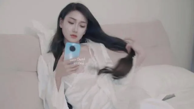 寂寞女子请帅哥过年-多乙