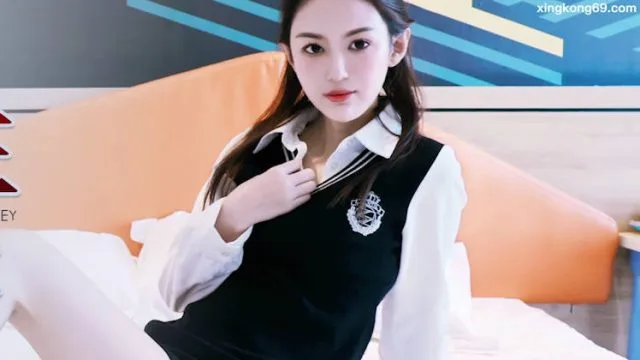 星空传媒XKG096女大学生为钱堕落
