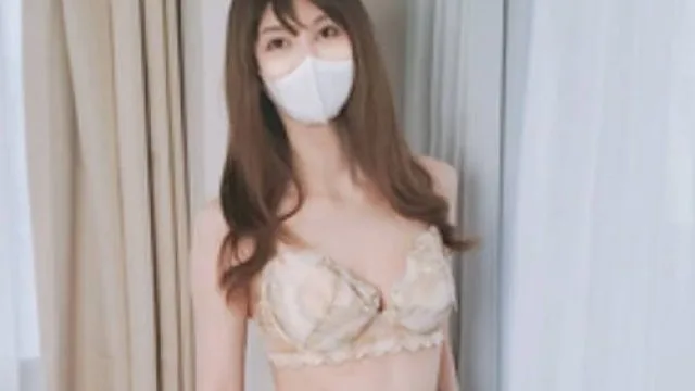 FC2PPV-4804317-身材苗条臀部曲线优美的樱
