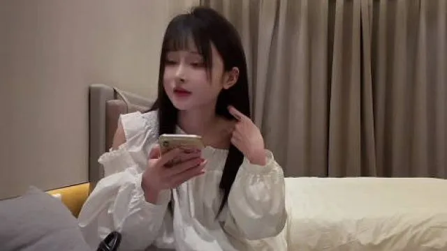 约炮乖巧温柔长相甜美的美少女-鸠摩智