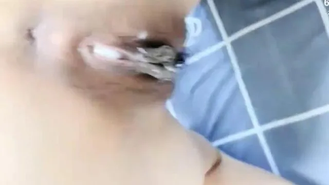 颜射01-24插入注满精液的骚穴