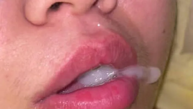 吃完姐夫的鸡巴再吃我的我姐骚出花来了