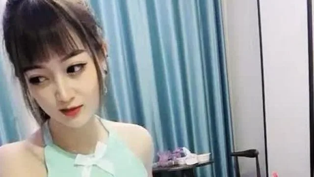 小姐姐19岁03-28被男朋友的大屌插