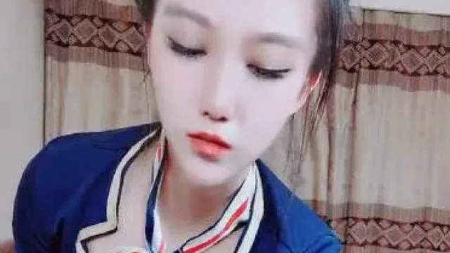 退役空乘阿朵转行色情激情直播