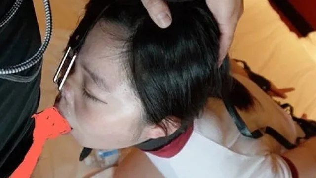 FC2PPV-4676583 在男友不知情的情况下陷入激烈的深喉