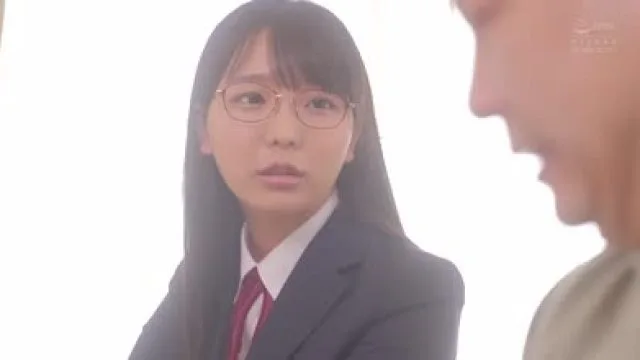 EBWH-184 大人を色仕掛けでバカにしてくる文学系爆乳マセガキに負かされたい… 莉々はるか