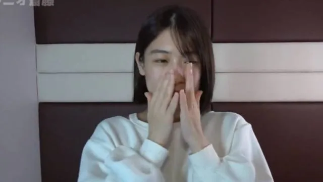FC2PPV-4813818-天然美女在高潮后的余韵中腹部和腰部剧烈抽搐