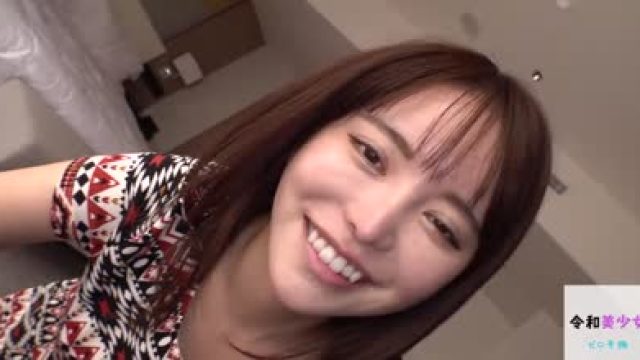 FC2PPV-1355458-拥有四分之一俄罗斯血统的女孩