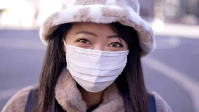 FC2PPV-2722196-只有一次经验的超纯情少女