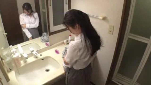 DRPT-082 乳輪が敏感なことが妹にバレて笑われながらさんざん弄ばれるザコ乳首姉 月野かすみ 皆月ひかる
