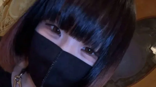 FC2PPV-4678453 她超级可爱的休闲服装就像漫画里的一样
