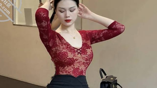 少妇人妻的制服诱惑