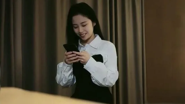 探花郎李寻欢03-03素颜斯文美女