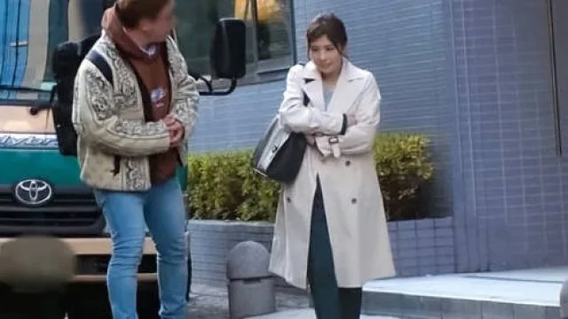 gana-2230 成熟稳重的美女OL