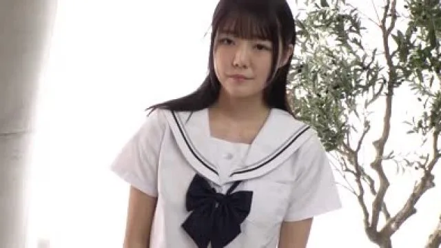 MUDR-298 可愛い八重歯と制服のきみ。 無垢 164cmパイパンスレンダー美少女 AV DEBUT 松山みなみ