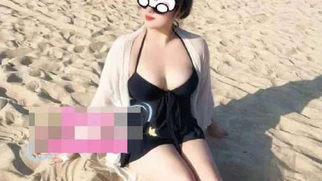 和肤色巨乳少妇小欣偷情帮她老公满足她
