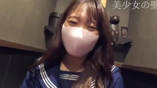 FC2PPV-1599629-穿着怀旧的水手服在厕所里口交忍不住直接插入
