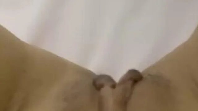 爱清洁的小姑娘被操前都要把逼逼洗干净