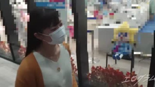 FC2PPV-1640892-年轻貌美的女士