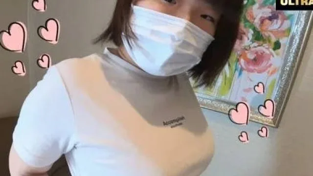 FC2PPV-4572279 相貌平平的大学二年级学生