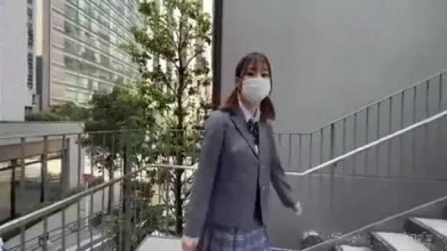 FC2PPV-3316646-她才17岁却拥有E罩杯的美胸