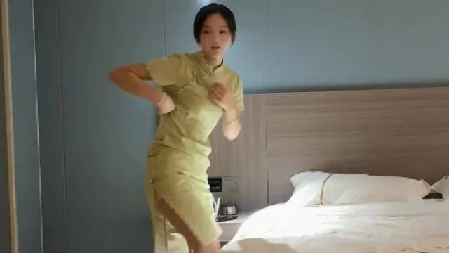 旗袍少女完美肉体玉乳美腿纤腰丰臀-大象探花
