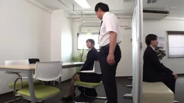 HMN-670 OB訪問女子大生NTR 第一志望企業の内定欲しさにゲス人事部の命令を受け入れチ〇ポこねくりフェラにナマ中出し了承で内定確約10射精 静河