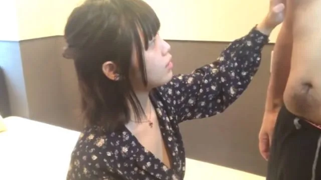 FC2PPV-2287557-黑发清纯少女