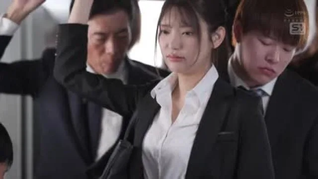 SONE-771我無法忍住對像女主播的女大生進行淫蕩的性愛-倉木華
