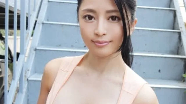 345simm-315 丈夫不在时，淫荡妻子主动骑上肉棒内射