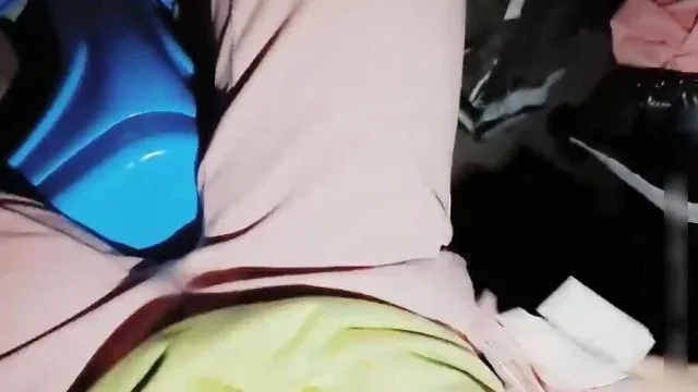叔叔性骚扰侄女