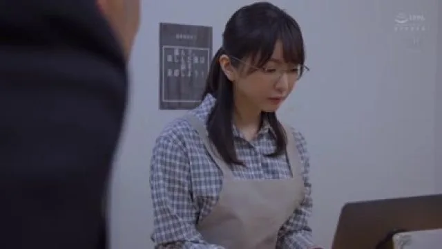 JUR-422 新妻优香 人妻秘书社长室中出性交