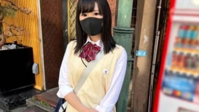 IND-131 顔出し【個人撮影】レンタルルームで密着SEX_クールな制服女子と中出しSEX配信