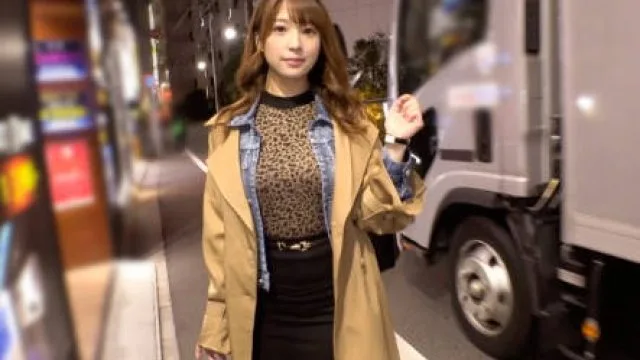 200GANA-2261冒充电视访谈在街上搭讪最受欢迎的黑丝美女带到酒店打炮