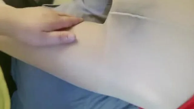 骚空姐半夜点外卖勾引美团外卖员