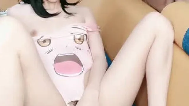内射苗条小表妹