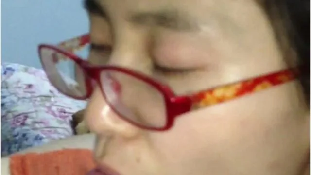 单位里的小会计少妇口活技巧真不错