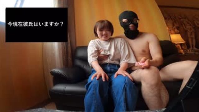 FC2PPV-4548288-庆祝20岁略显脱俗的铃酱