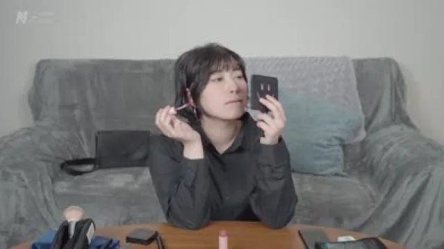 kmhrs-019无法和人亲近无法表露自己神秘孤高的C位原偶像AV出道-吉手留衣