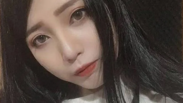 20岁的前助理员工-风流财子