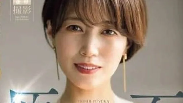ROE-355 人妻界的皇后诞生