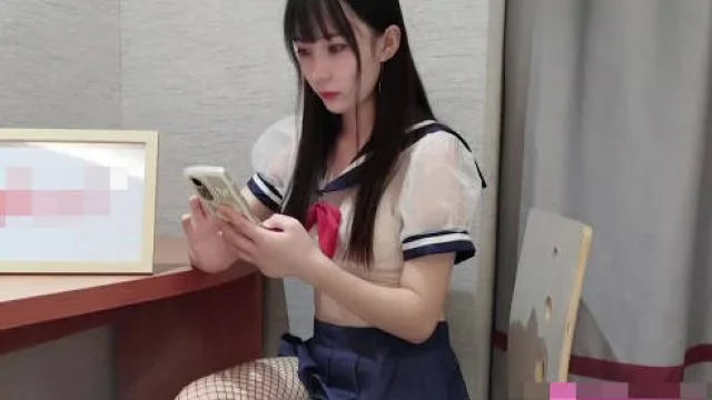 学长追求学妹失败竟无套内射-糖糖