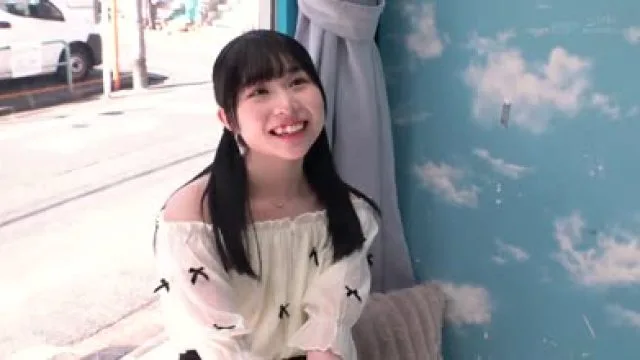 SDMM-192 マジックミラー号 平均年齢19.6歳！！【オフショル女子大生限定】初めてのDEEP乳揉み！恥ずかしいけど吐息を漏らしちゃう おっぱい敏感娘は生ち○ぽだって受け入れちゃう？？鎖骨の綺麗な素人娘5名全員SEX収録