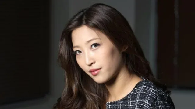 极上身体的好色OL – 百多惠美里